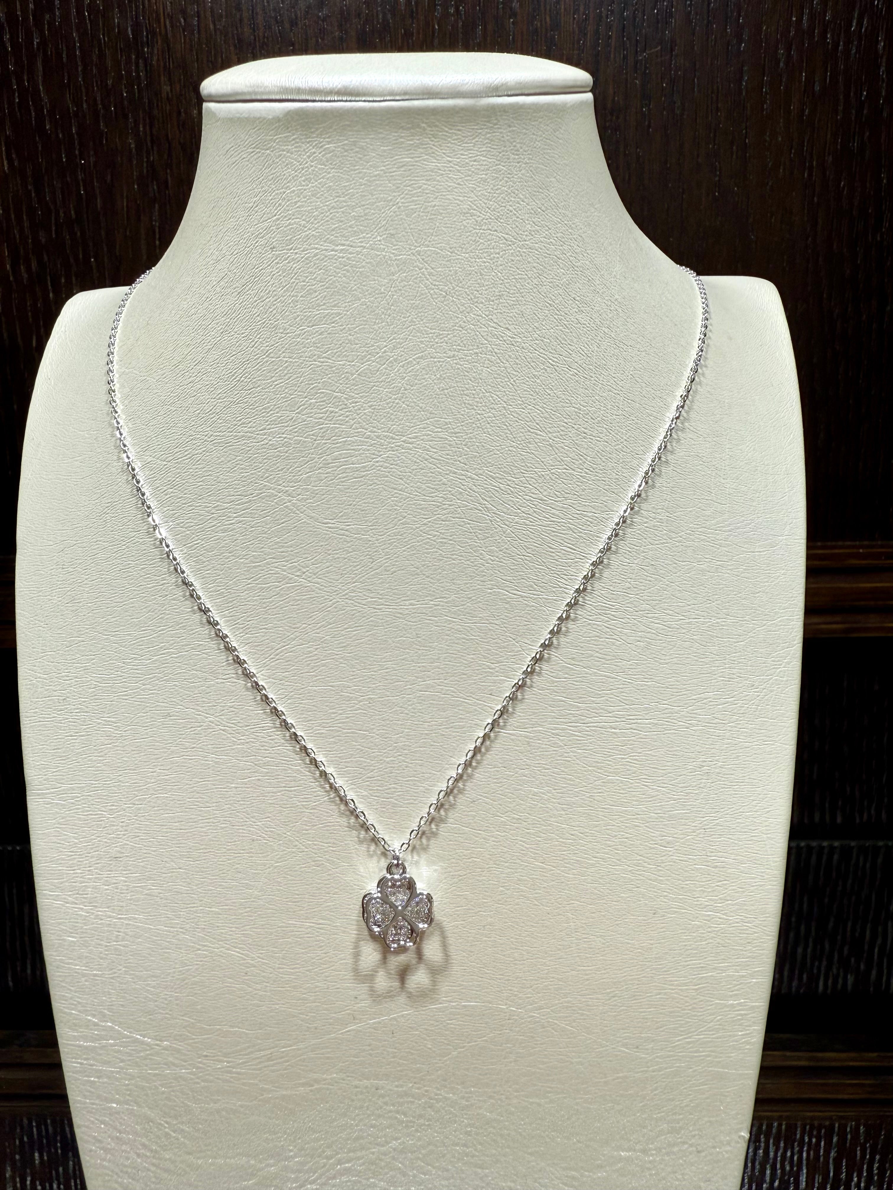 Collana quadrifoglio