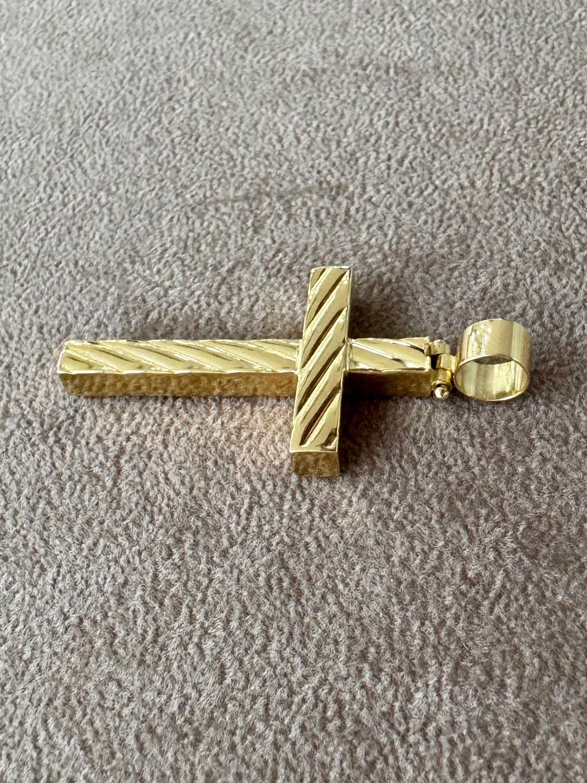 Ciondolo Croce in Oro 18kt