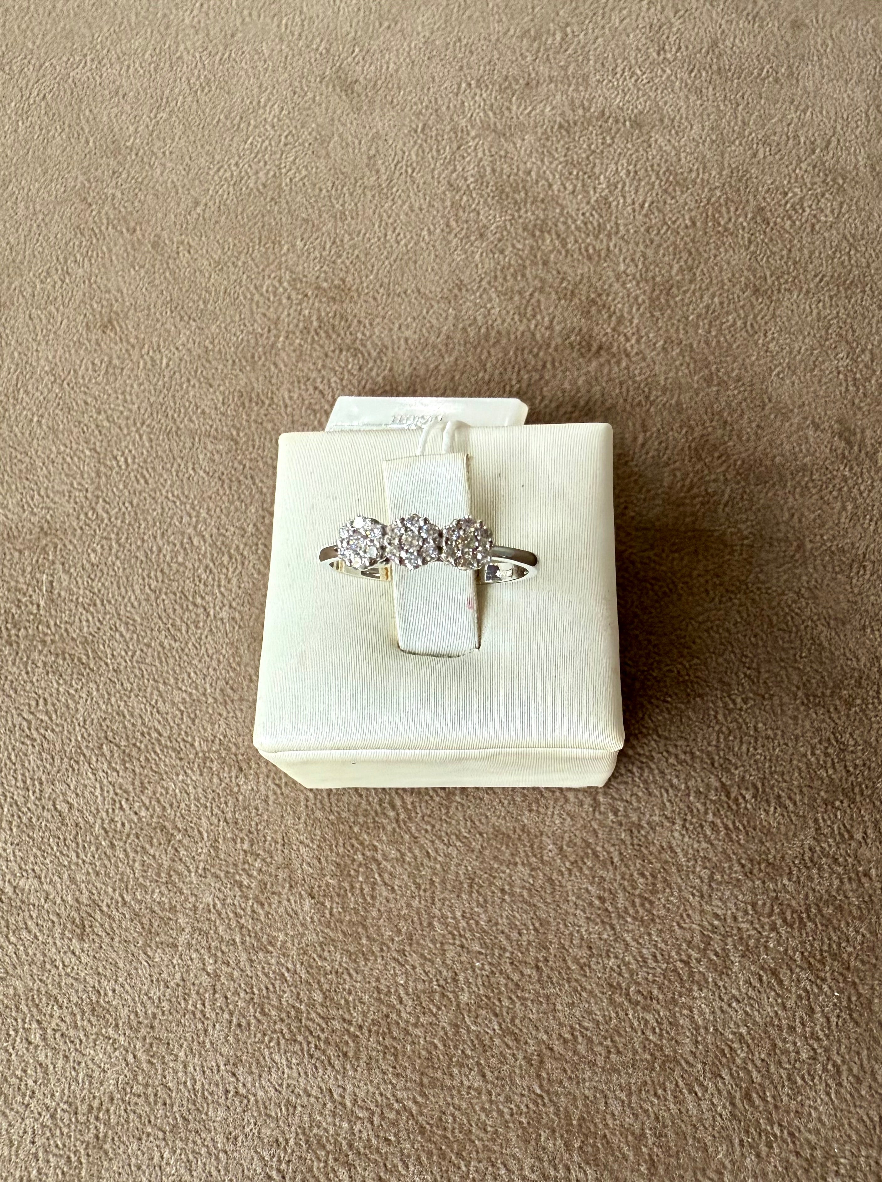 Anello con Brillanti in Oro Bianco