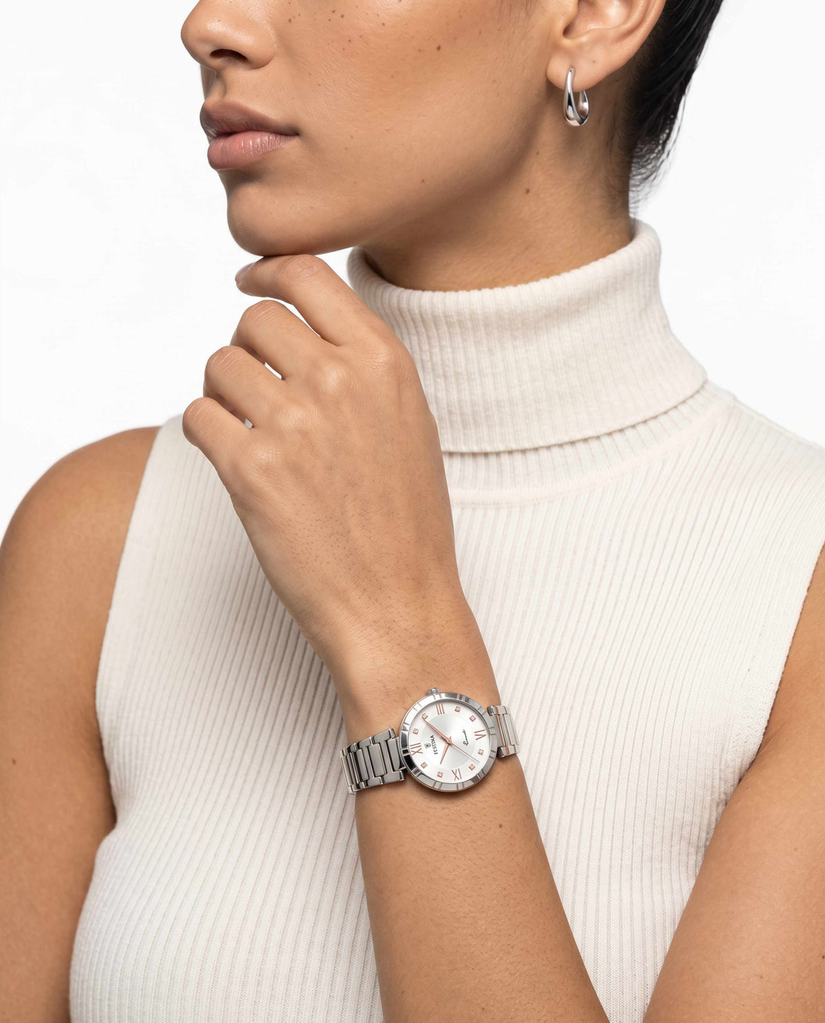 Orologio Festina F16936/B indossato al polso