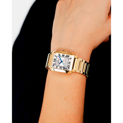 Orologio Festina On the Square F20680/1 dorato indossato al polso