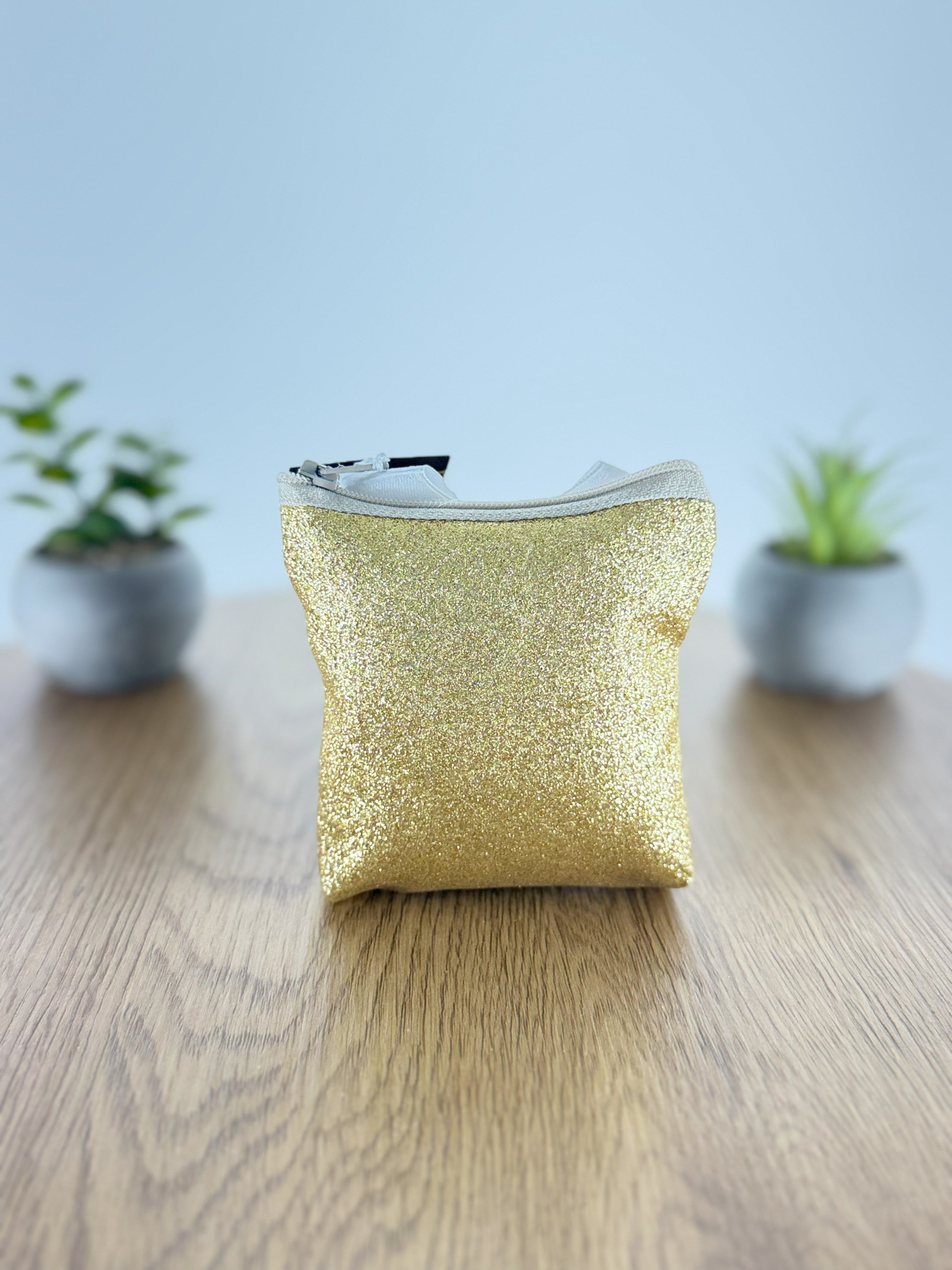 Bomboniera A Forma Di Custodia Dorata Brillantinata