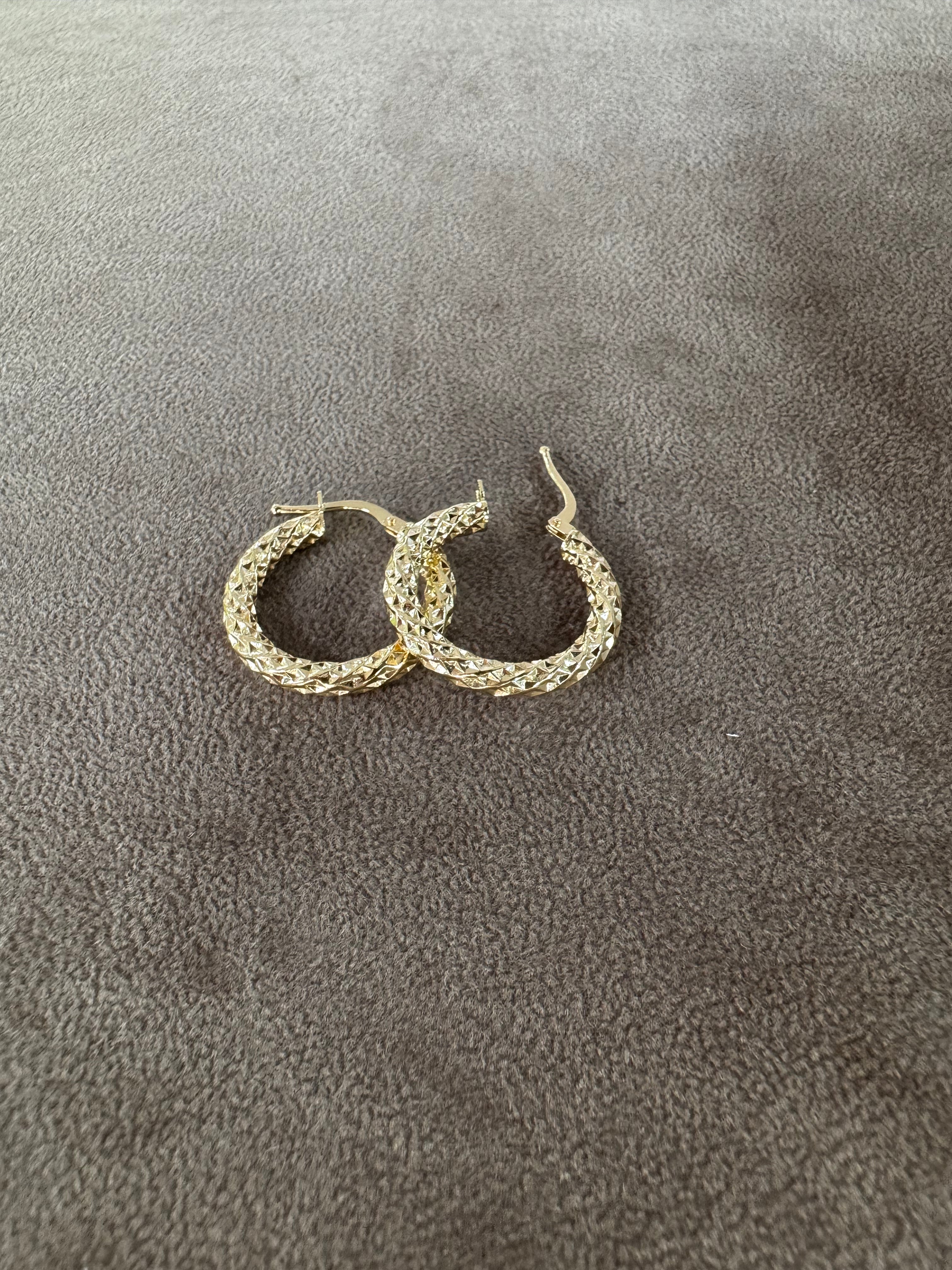 Orecchini cerchietto in Oro 18 kt