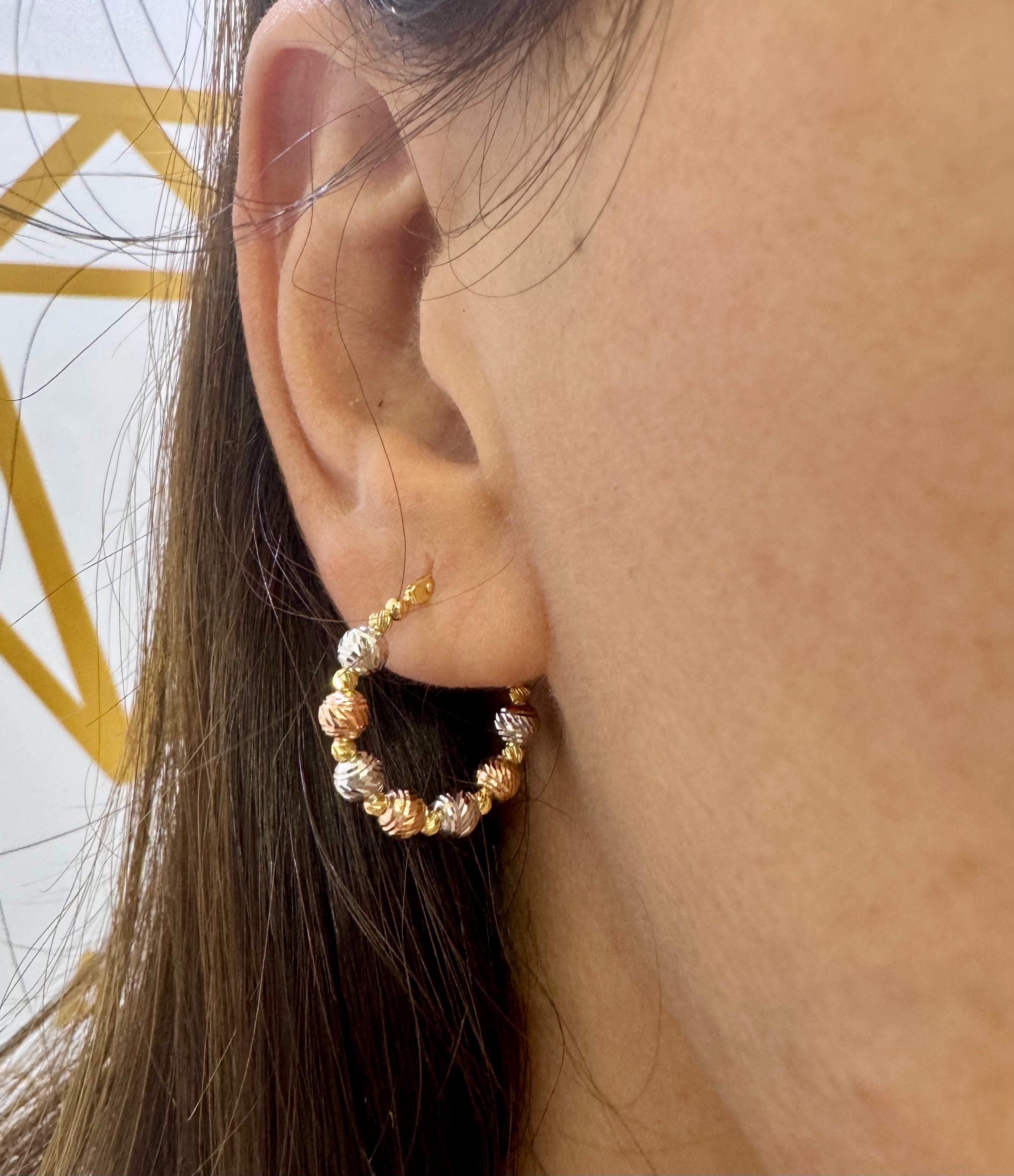 Orecchini cerchietto milleluci in Oro 18kt