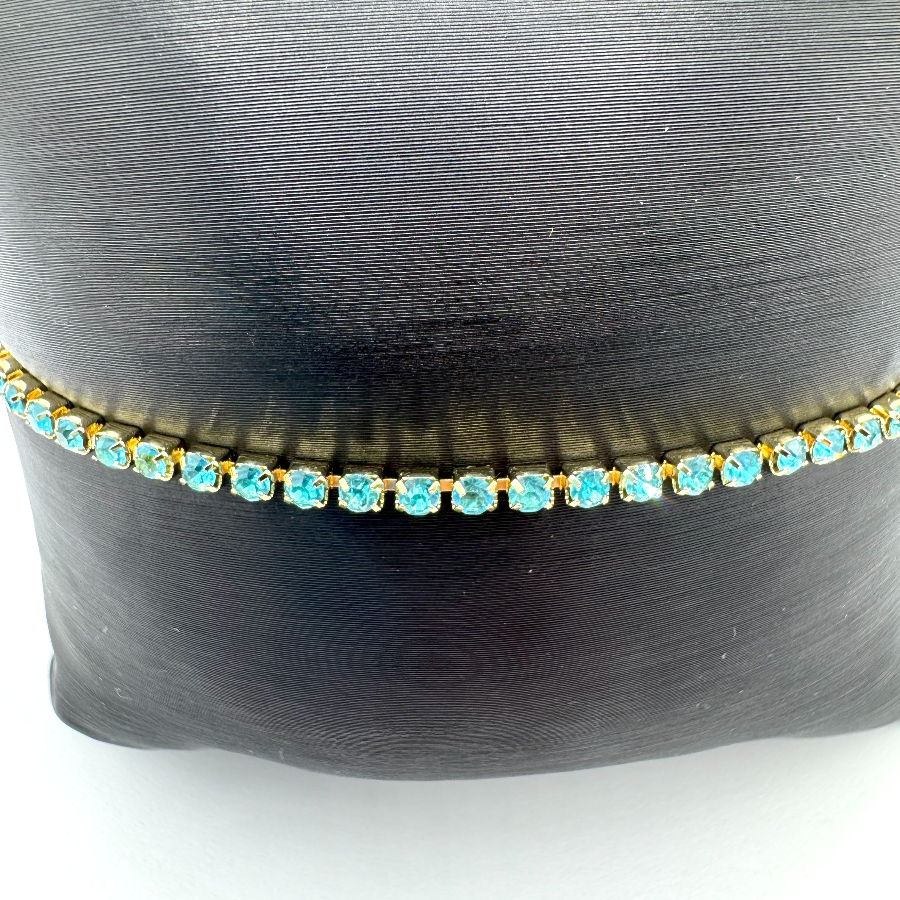 Bracciale In Acciaio Dorato Tennis Zirconato Art.AM087