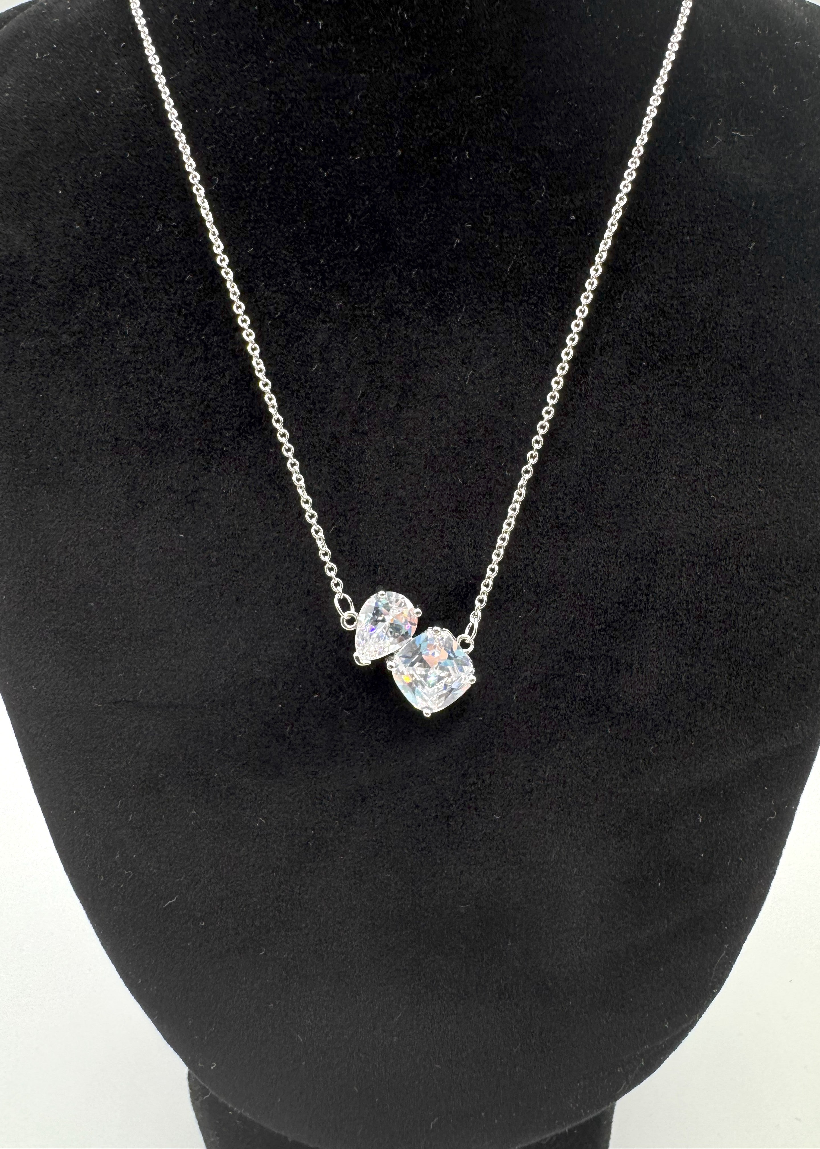 Collana In Acciaio Con Zirconi Pendenti Art.AM014