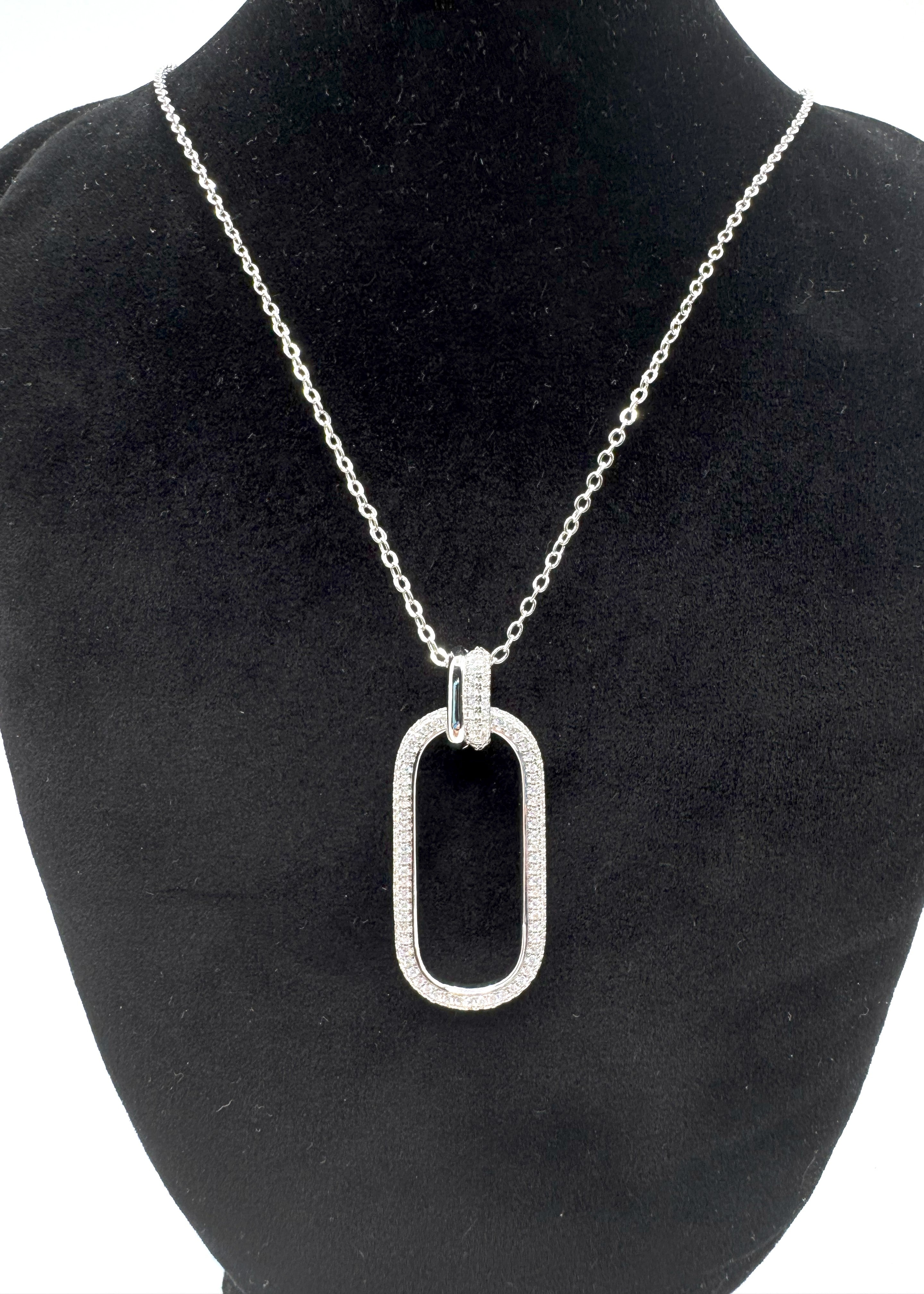 Collana In Acciaio Con Pendente Zirconato Art.AM021